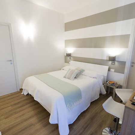 Suite Simonetta Sarzana Exterior foto